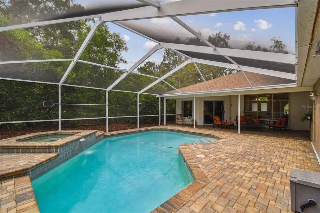 For Sale: $997,000 (5 beds, 3 baths, 2896 Square Feet)
