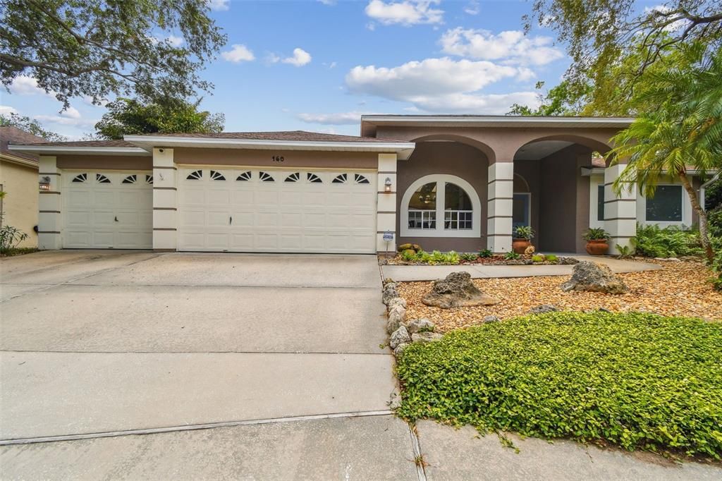 For Sale: $997,000 (5 beds, 3 baths, 2896 Square Feet)