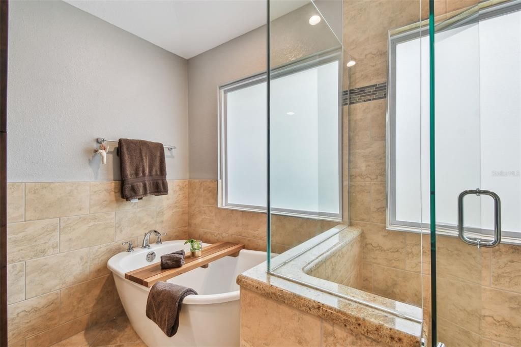 For Sale: $997,000 (5 beds, 3 baths, 2896 Square Feet)