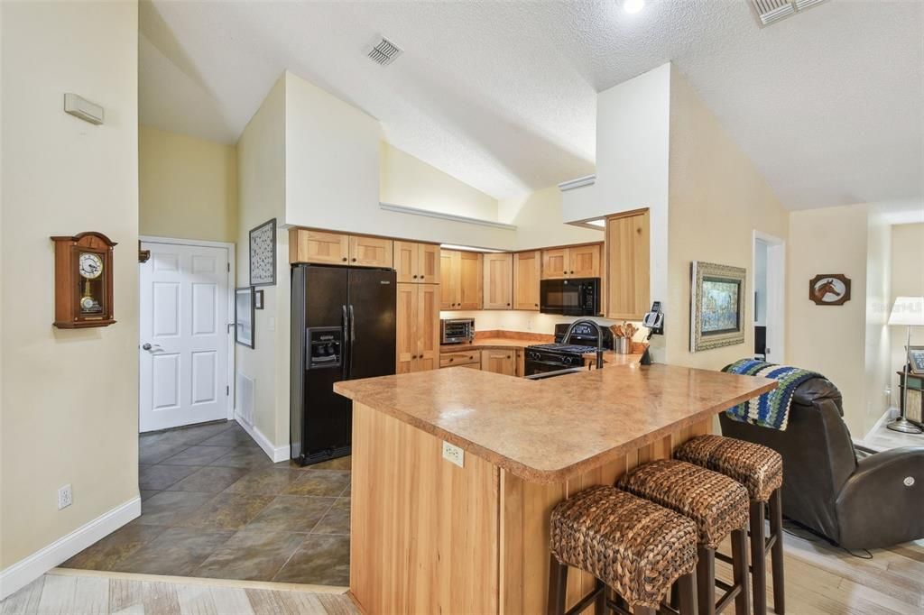 For Sale: $997,000 (5 beds, 3 baths, 2896 Square Feet)