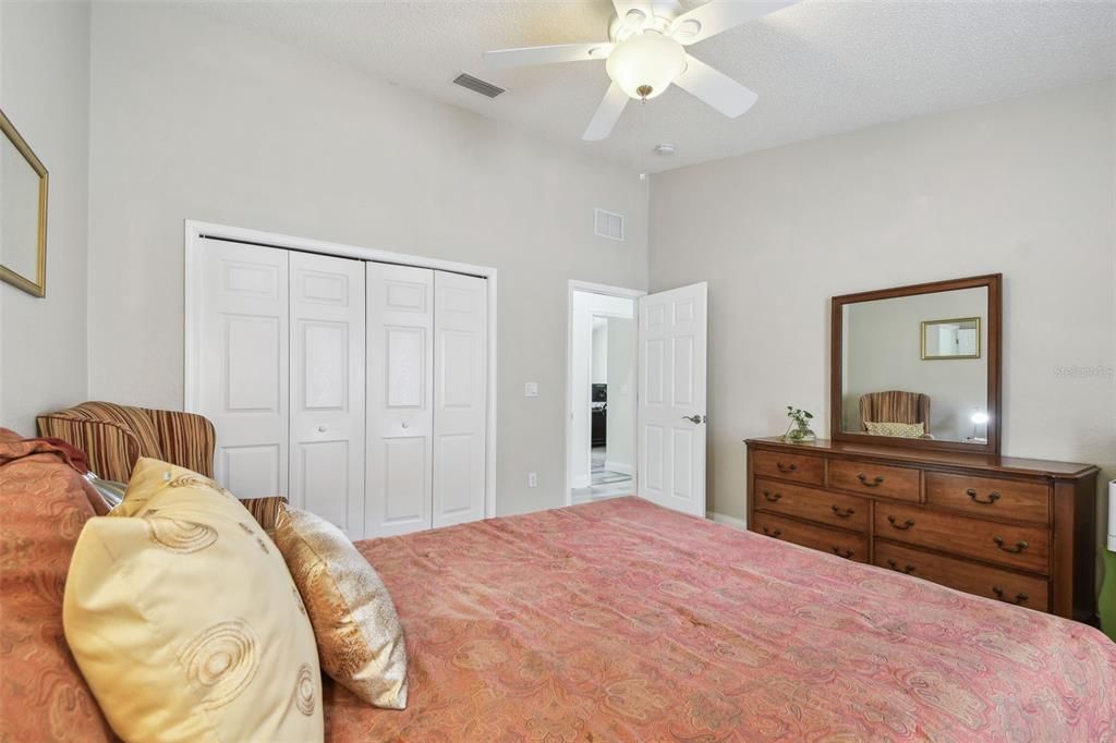 For Sale: $997,000 (5 beds, 3 baths, 2896 Square Feet)