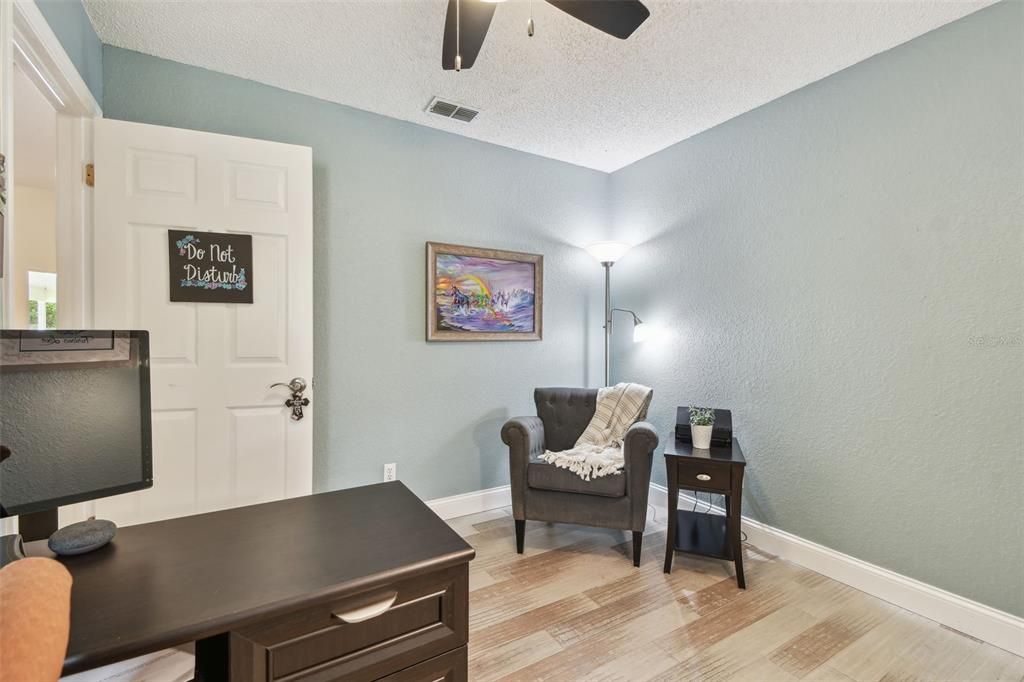 For Sale: $997,000 (5 beds, 3 baths, 2896 Square Feet)