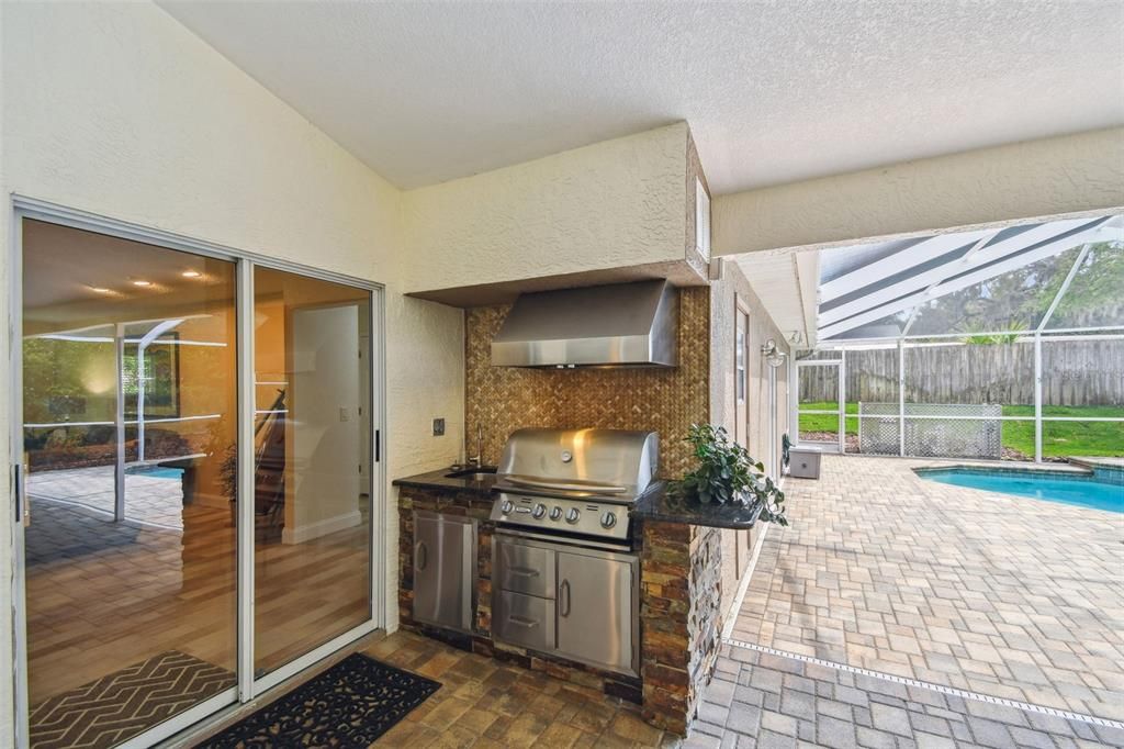 For Sale: $997,000 (5 beds, 3 baths, 2896 Square Feet)