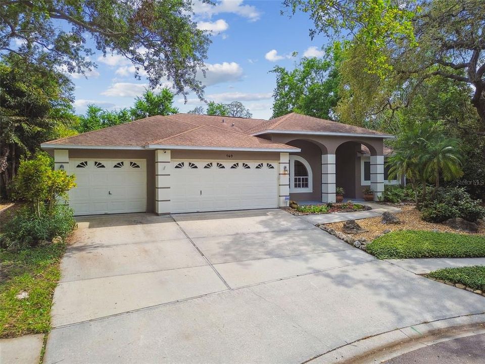 For Sale: $997,000 (5 beds, 3 baths, 2896 Square Feet)