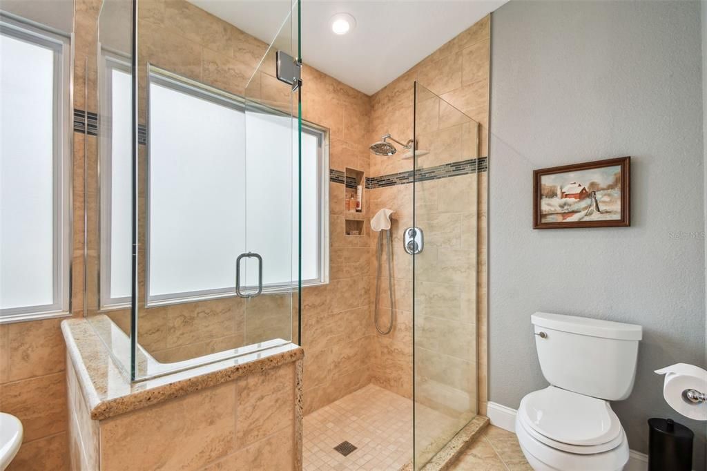 For Sale: $997,000 (5 beds, 3 baths, 2896 Square Feet)