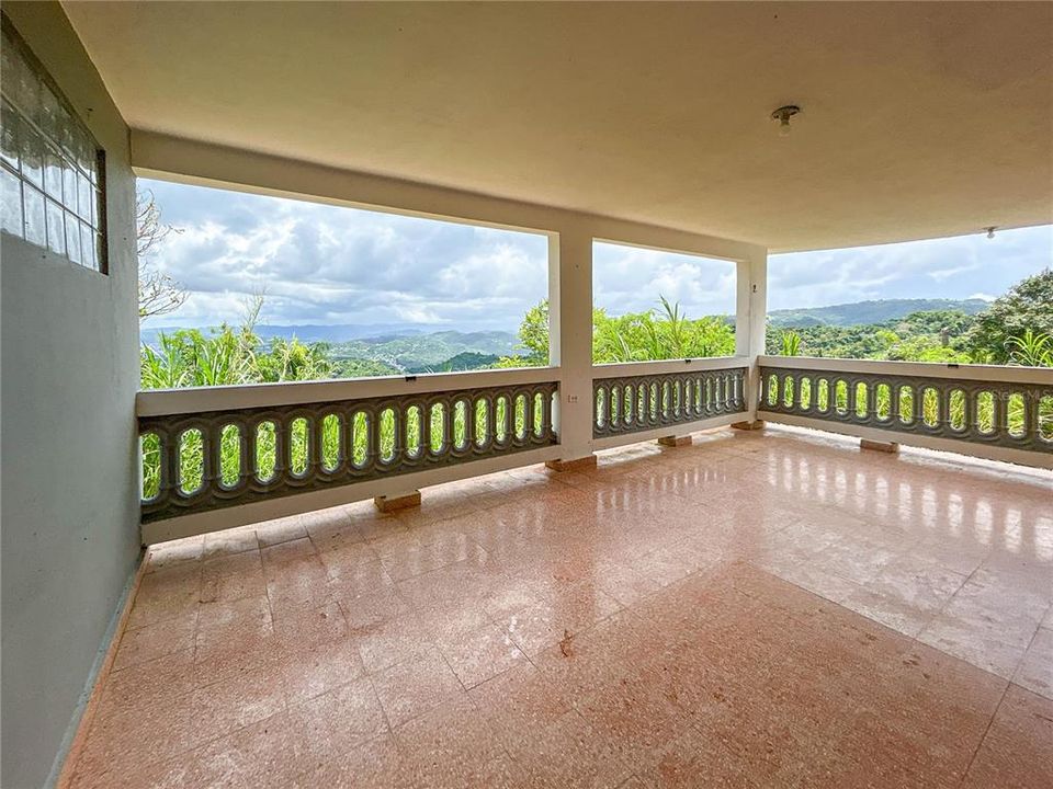 На продажу: $229,995 (3 спален, 1 ванн, 859 Квадратных фут)