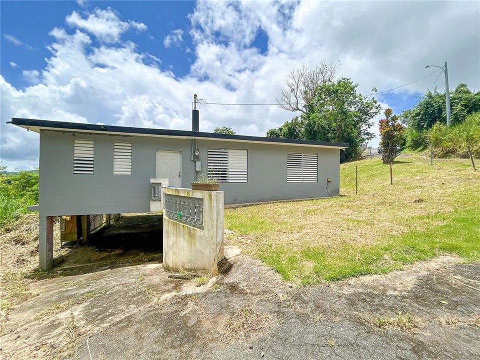 На продажу: $229,995 (3 спален, 1 ванн, 859 Квадратных фут)