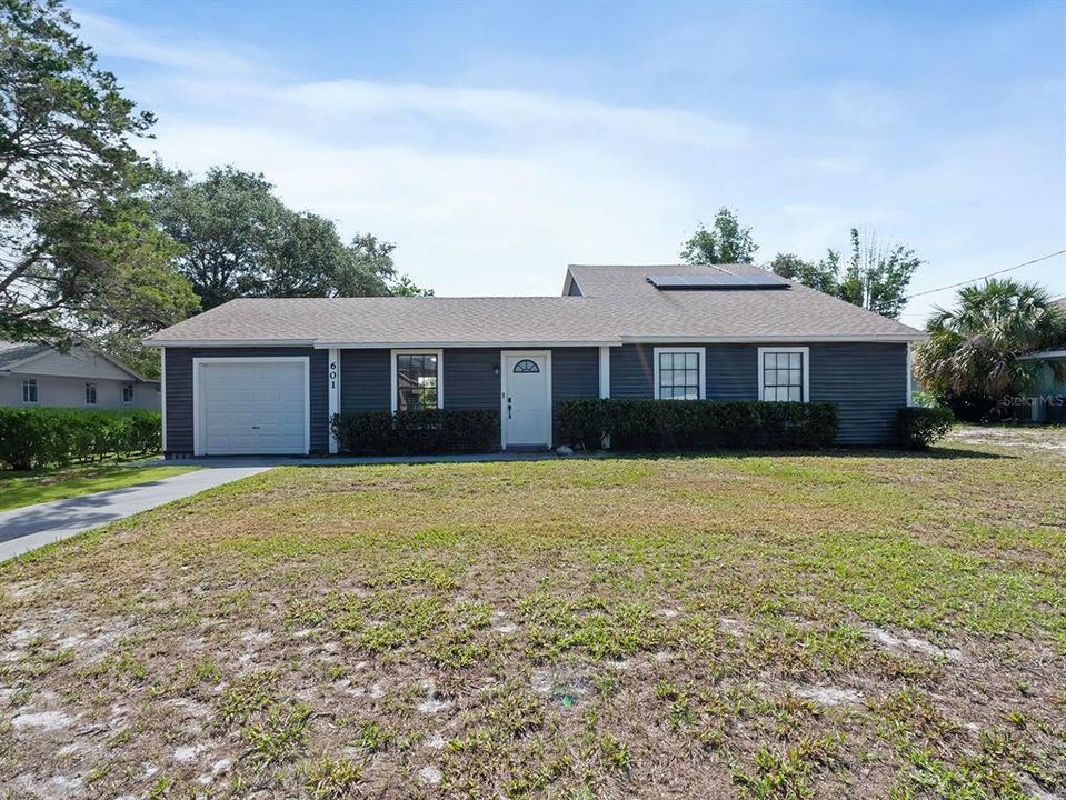 For Sale: $345,000 (4 beds, 2 baths, 1840 Square Feet)