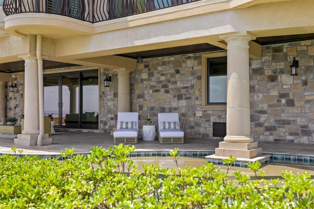 На продажу: $9,800,000 (5 спален, 4 ванн, 7825 Квадратных фут)