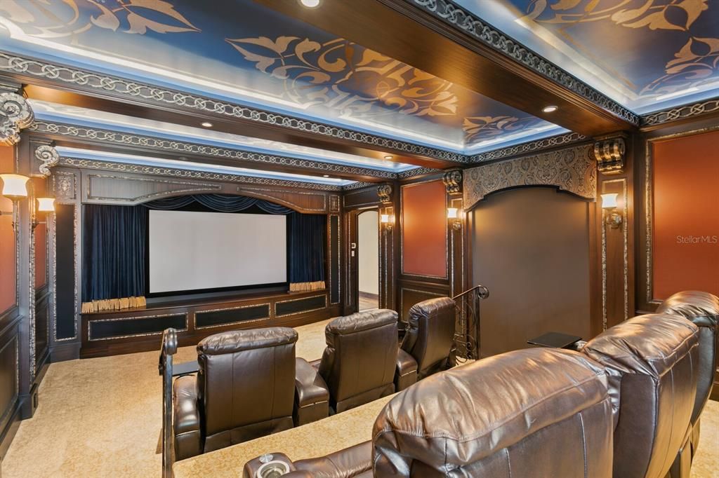 На продажу: $9,800,000 (5 спален, 4 ванн, 7825 Квадратных фут)