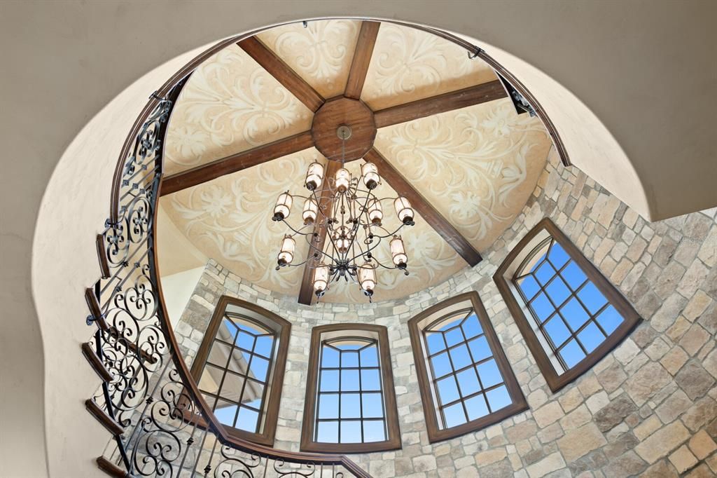 На продажу: $9,800,000 (5 спален, 4 ванн, 7825 Квадратных фут)