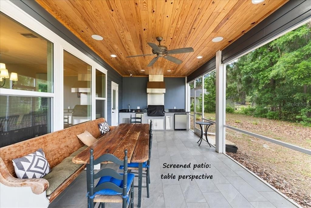 For Sale: $700,000 (3 beds, 3 baths, 2817 Square Feet)