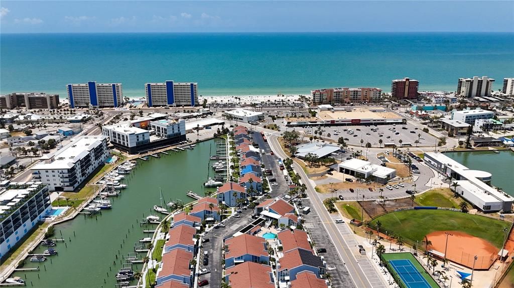 待售: $497,000 (2 贝兹, 1 浴室, 903 平方英尺)