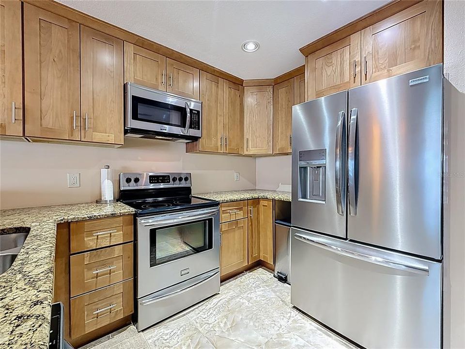 待售: $497,000 (2 贝兹, 1 浴室, 903 平方英尺)