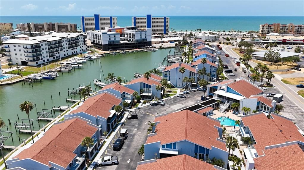 待售: $497,000 (2 贝兹, 1 浴室, 903 平方英尺)