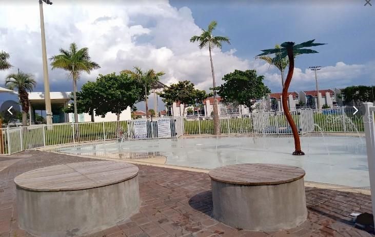 待售: $497,000 (2 贝兹, 1 浴室, 903 平方英尺)