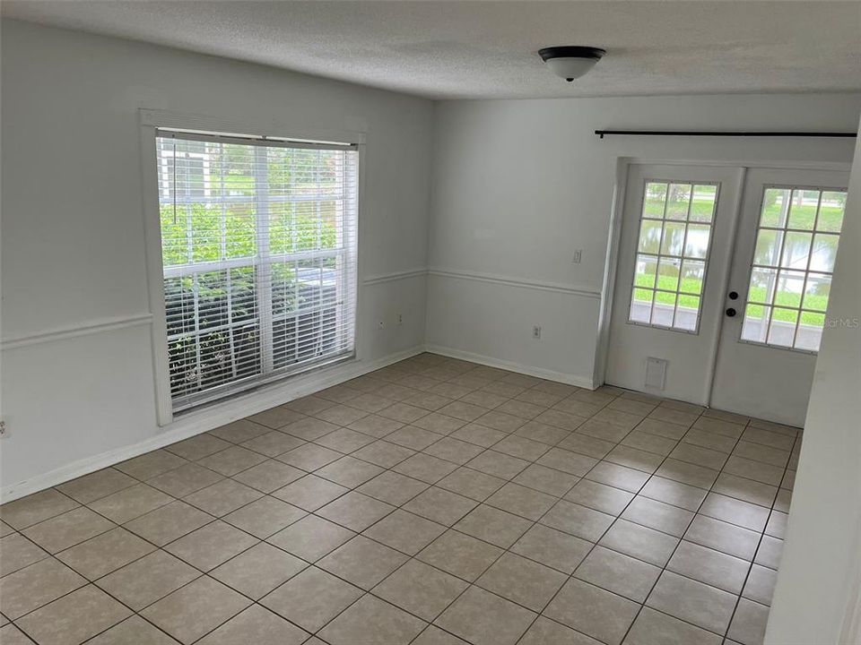 Active With Contract: $1,900 (2 beds, 2 baths, 1159 Square Feet)