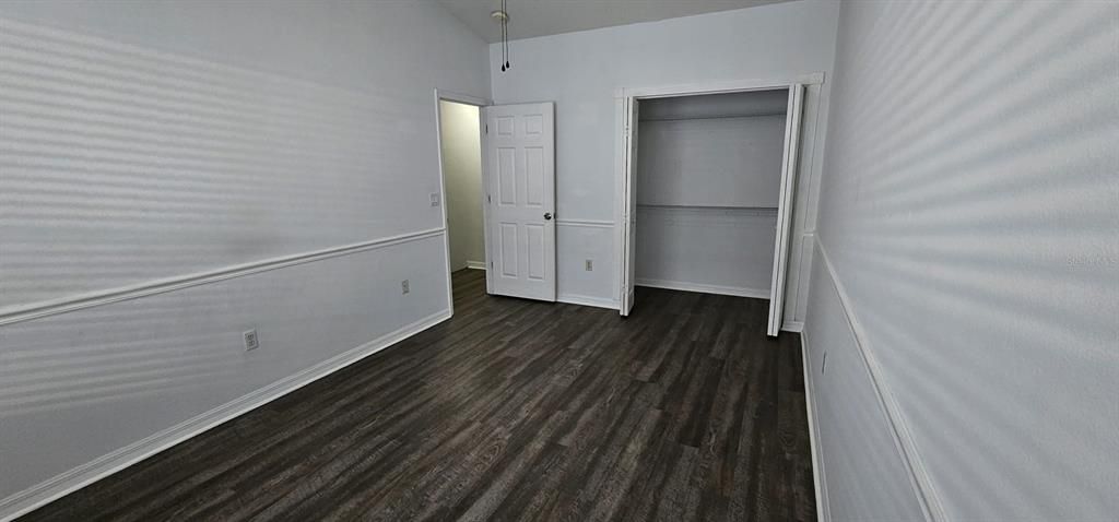 Active With Contract: $1,900 (2 beds, 2 baths, 1159 Square Feet)