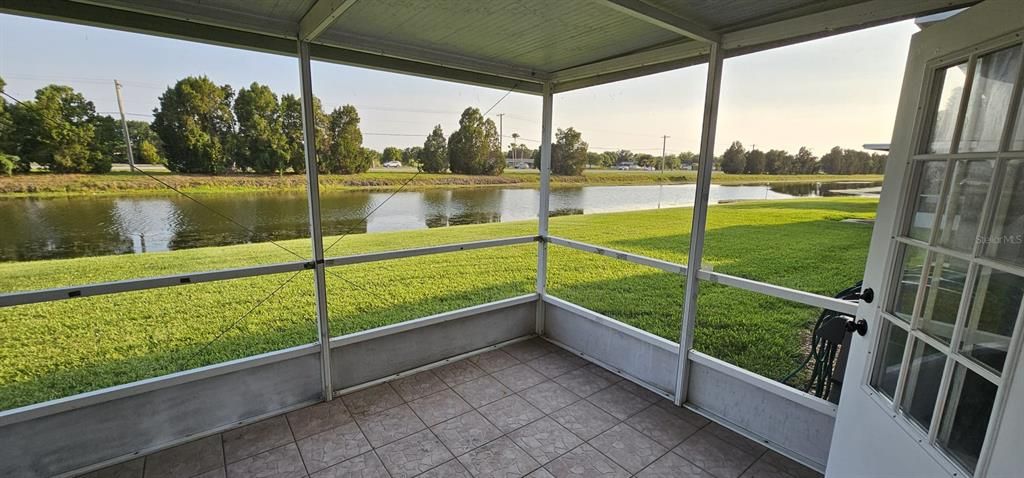 Active With Contract: $1,900 (2 beds, 2 baths, 1159 Square Feet)