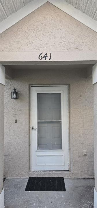 Active With Contract: $1,900 (2 beds, 2 baths, 1159 Square Feet)