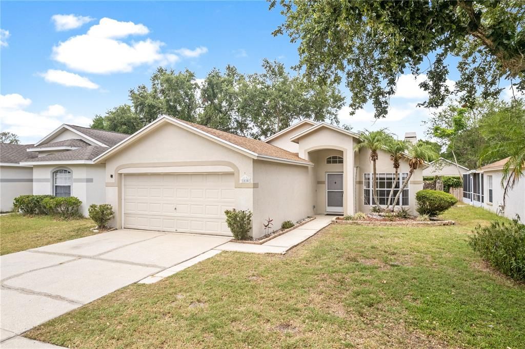 Vendido Recientemente: $323,000 (3 camas, 2 baños, 1409 Pies cuadrados)