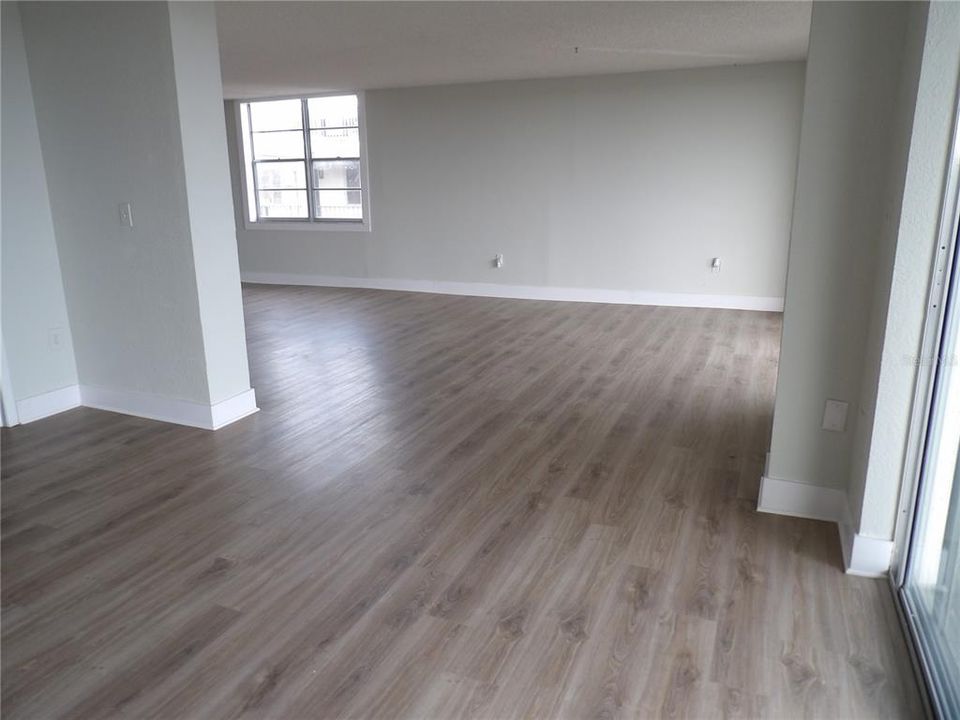 На продажу: $299,000 (2 спален, 2 ванн, 1545 Квадратных фут)