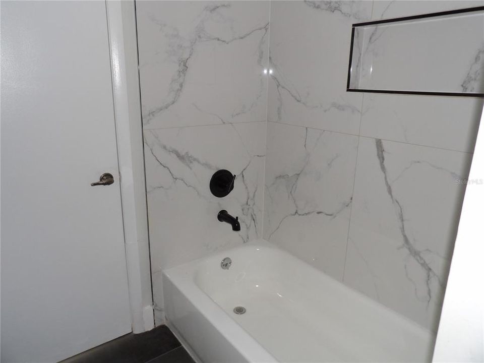 На продажу: $299,000 (2 спален, 2 ванн, 1545 Квадратных фут)