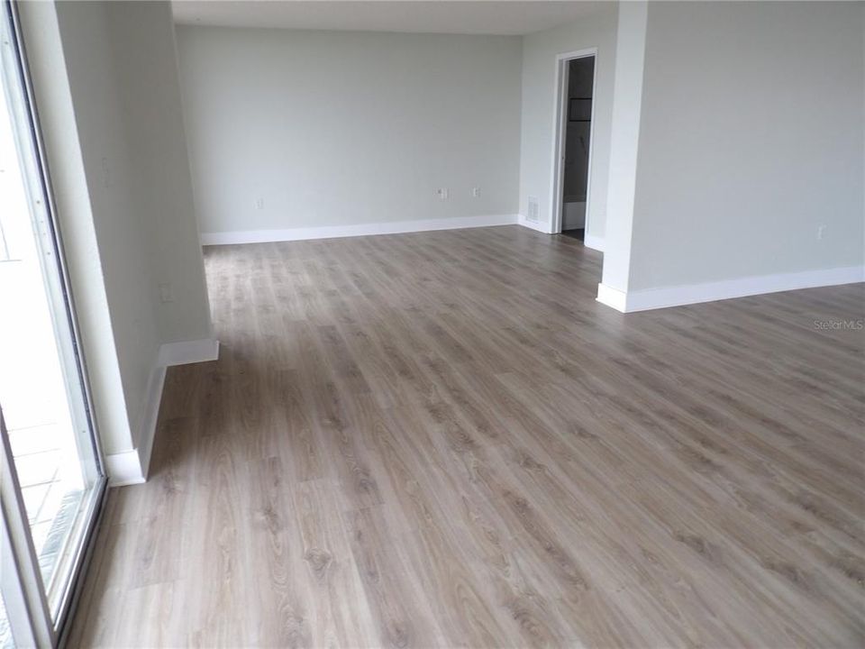 На продажу: $299,000 (2 спален, 2 ванн, 1545 Квадратных фут)