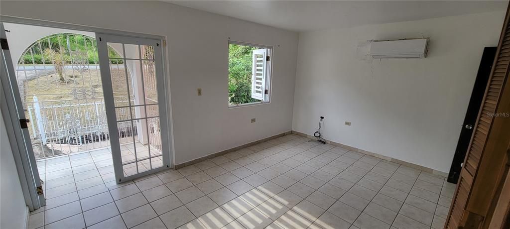 На продажу: $485,000 (4 спален, 4 ванн, 5200 Квадратных фут)