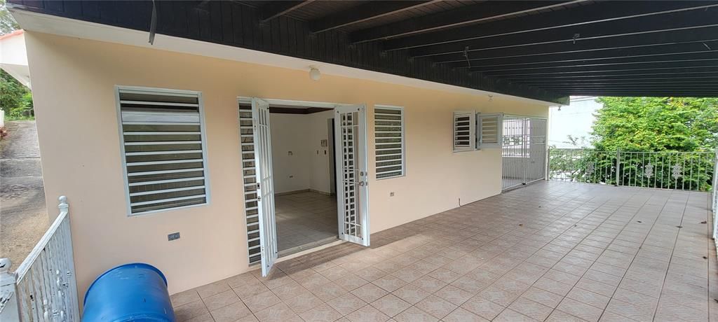 На продажу: $485,000 (4 спален, 4 ванн, 5200 Квадратных фут)