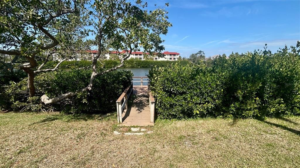 Active With Contract: $135,000 (2 beds, 2 baths, 1175 Square Feet)