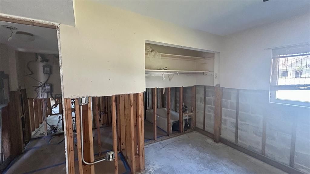 Active With Contract: $135,000 (2 beds, 2 baths, 1175 Square Feet)