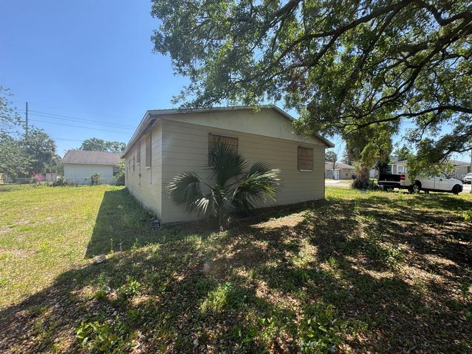 На продажу: $170,000 (3 спален, 1 ванн, 1512 Квадратных фут)