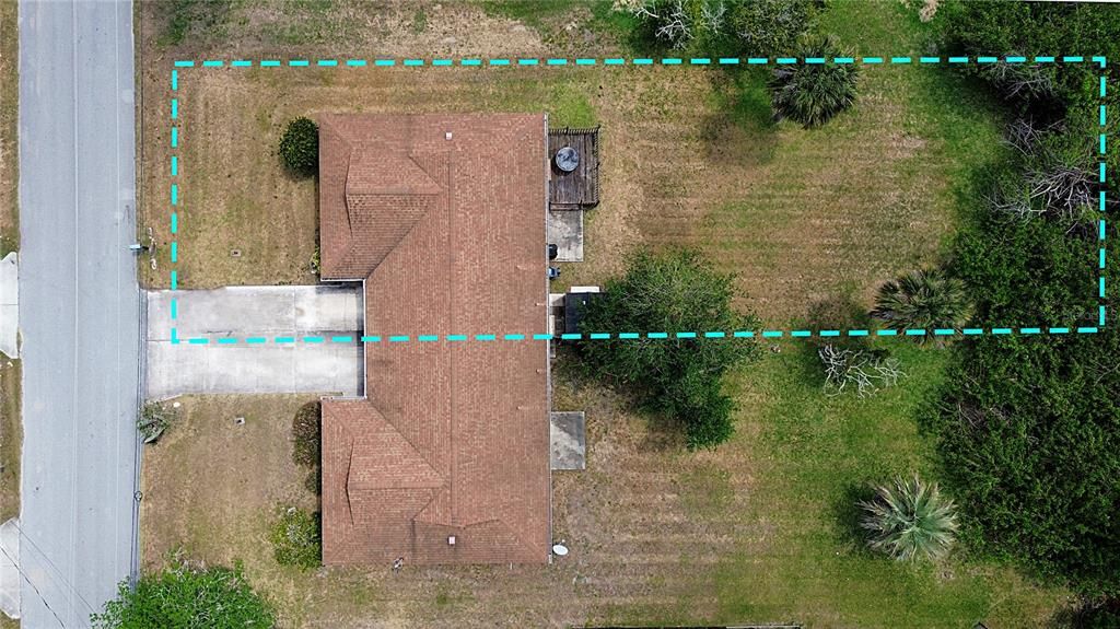 Под контрактом: $179,000 (2 спален, 1 ванн, 816 Квадратных фут)