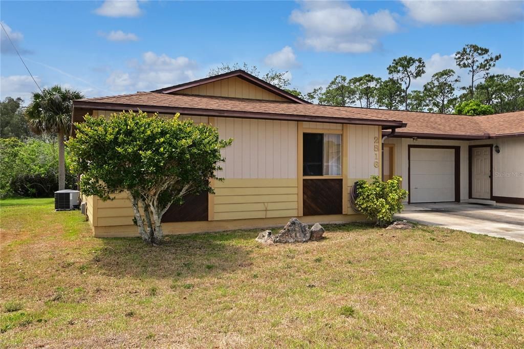 Под контрактом: $179,000 (2 спален, 1 ванн, 816 Квадратных фут)