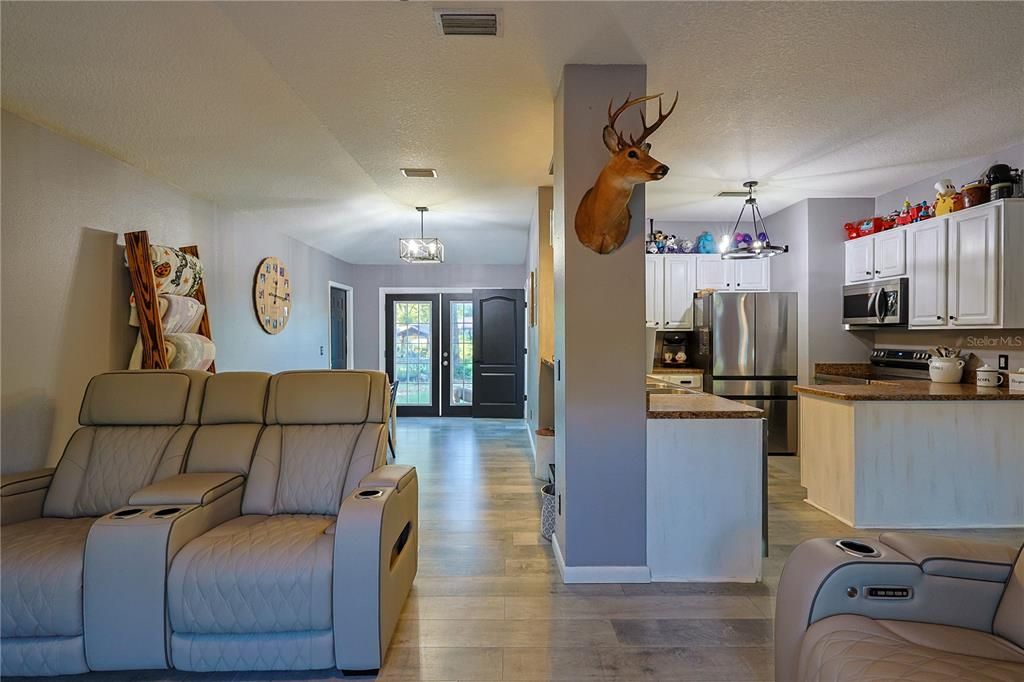 En Venta: $279,900 (3 camas, 2 baños, 1247 Pies cuadrados)