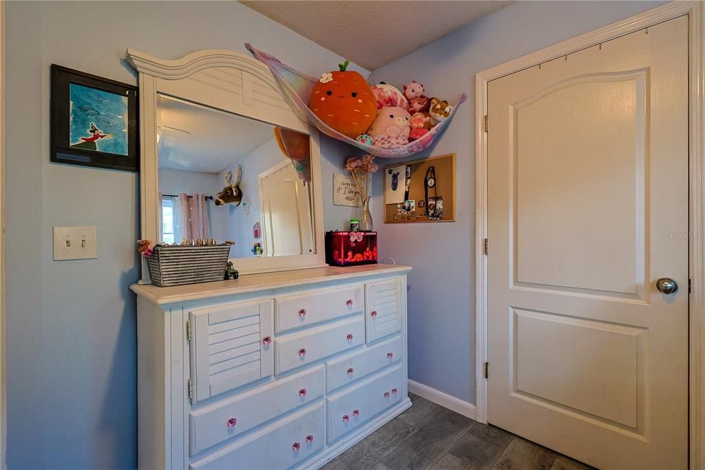 En Venta: $279,900 (3 camas, 2 baños, 1247 Pies cuadrados)