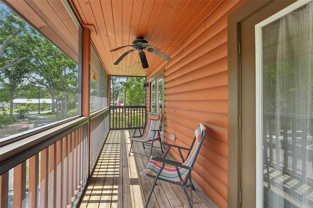 合同活跃: $825,000 (4 贝兹, 3 浴室, 2835 平方英尺)