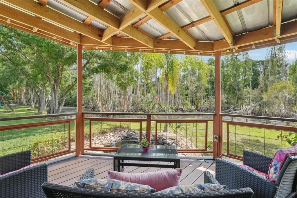 合同活跃: $825,000 (4 贝兹, 3 浴室, 2835 平方英尺)