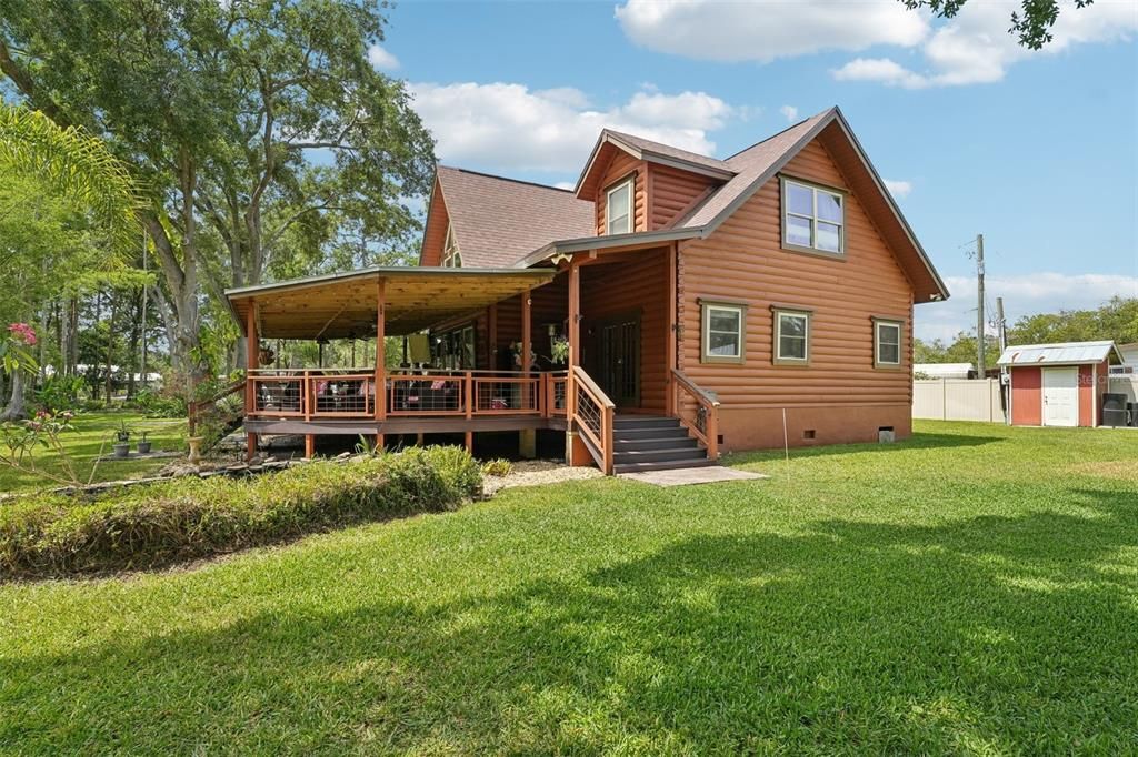 合同活跃: $825,000 (4 贝兹, 3 浴室, 2835 平方英尺)