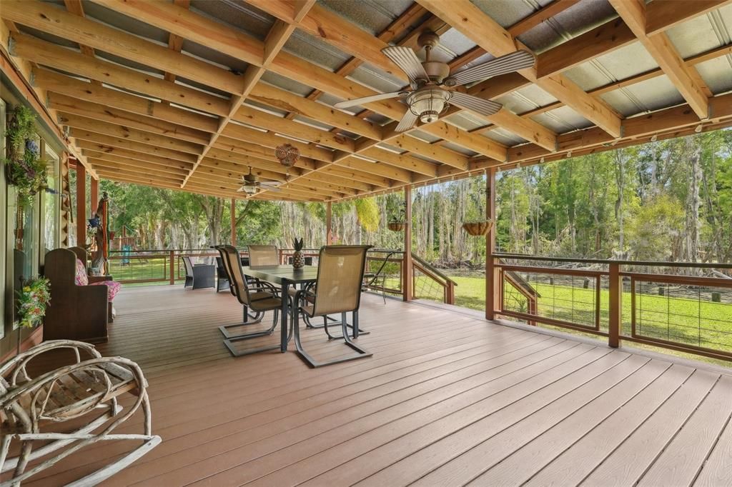 合同活跃: $825,000 (4 贝兹, 3 浴室, 2835 平方英尺)