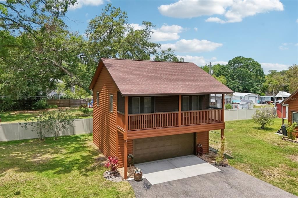 合同活跃: $825,000 (4 贝兹, 3 浴室, 2835 平方英尺)