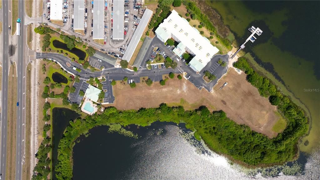 En Venta: $3,300,000 (6.52 acres)