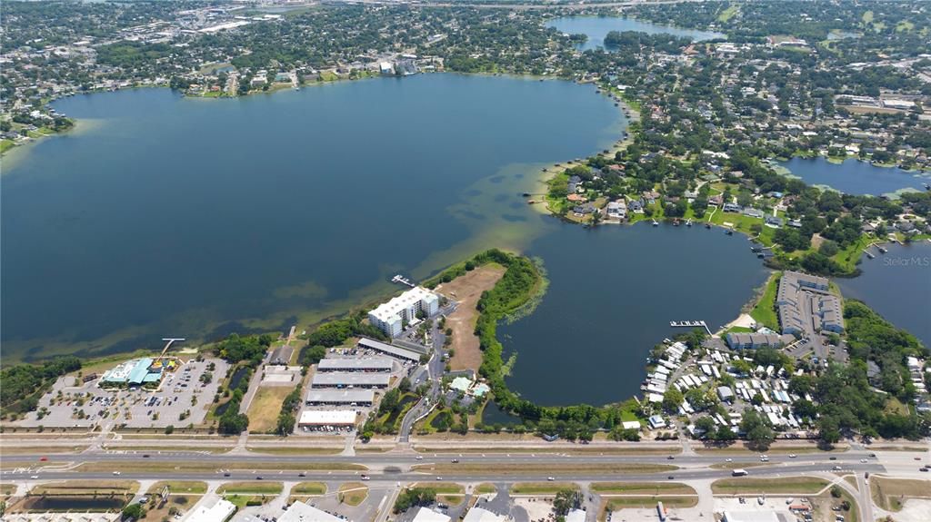 En Venta: $3,300,000 (6.52 acres)