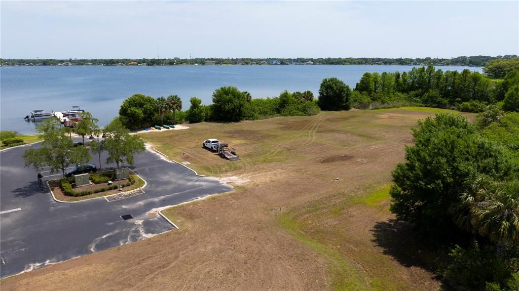 En Venta: $3,300,000 (6.52 acres)