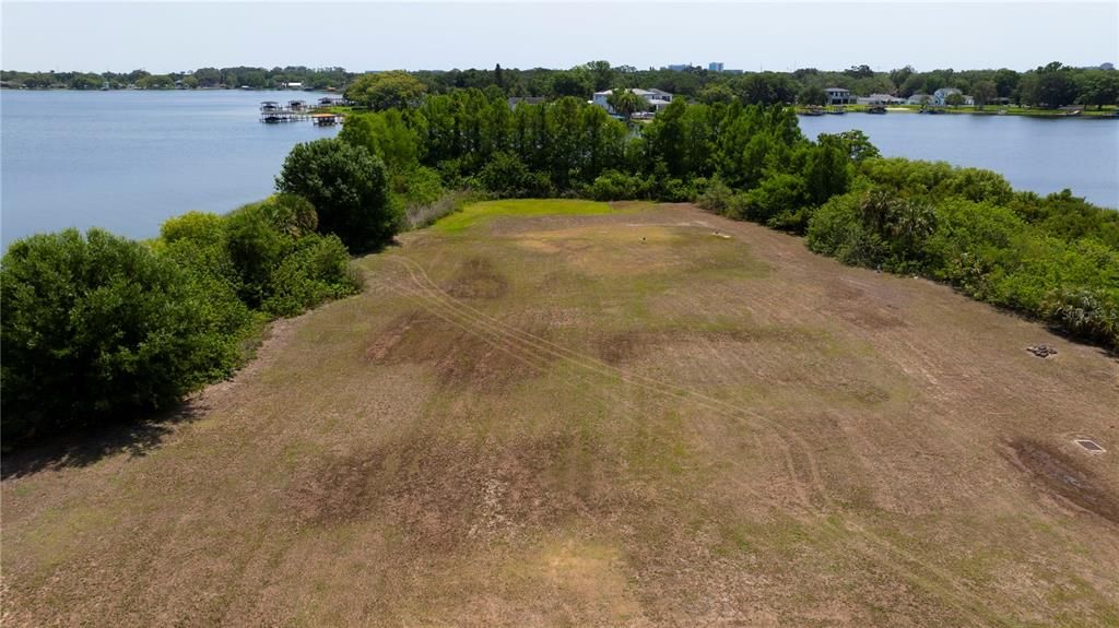 En Venta: $3,300,000 (6.52 acres)