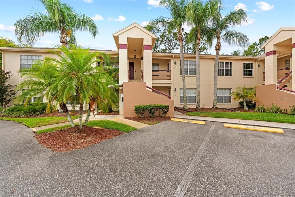 Под контрактом: $147,800 (2 спален, 2 ванн, 1025 Квадратных фут)