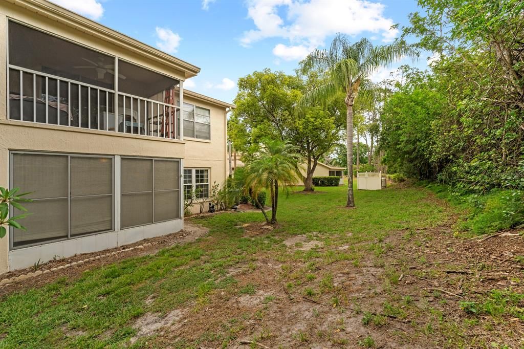 Под контрактом: $147,800 (2 спален, 2 ванн, 1025 Квадратных фут)