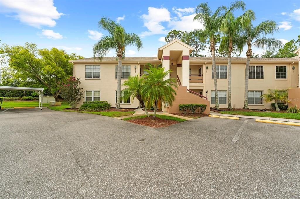 Под контрактом: $147,800 (2 спален, 2 ванн, 1025 Квадратных фут)