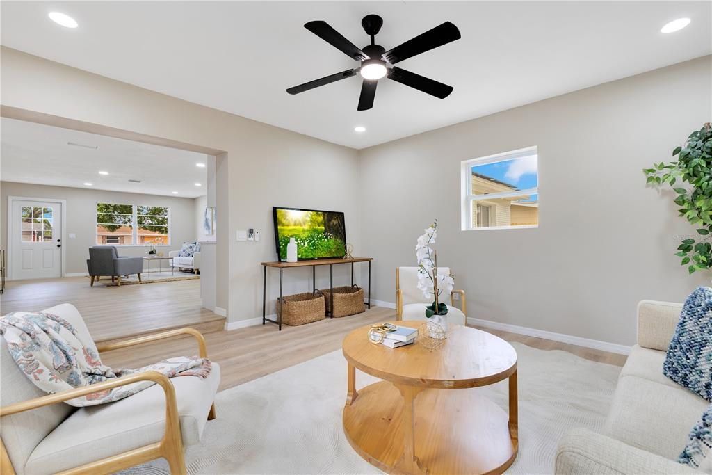 待售: $359,900 (3 贝兹, 2 浴室, 1346 平方英尺)